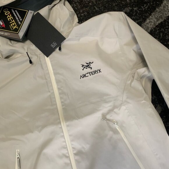 Arcteryx BETA LT Jacket Men’s Large - Picture 2 of 6